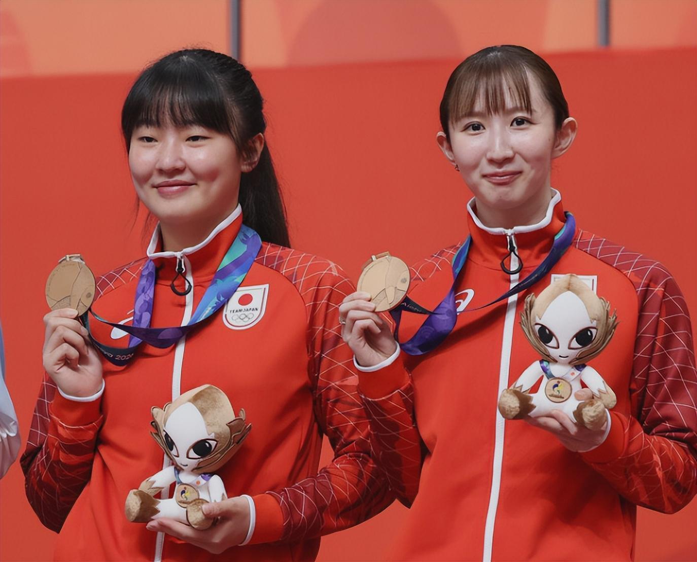 致力打造真实交友、严肃婚恋的平台。详情图